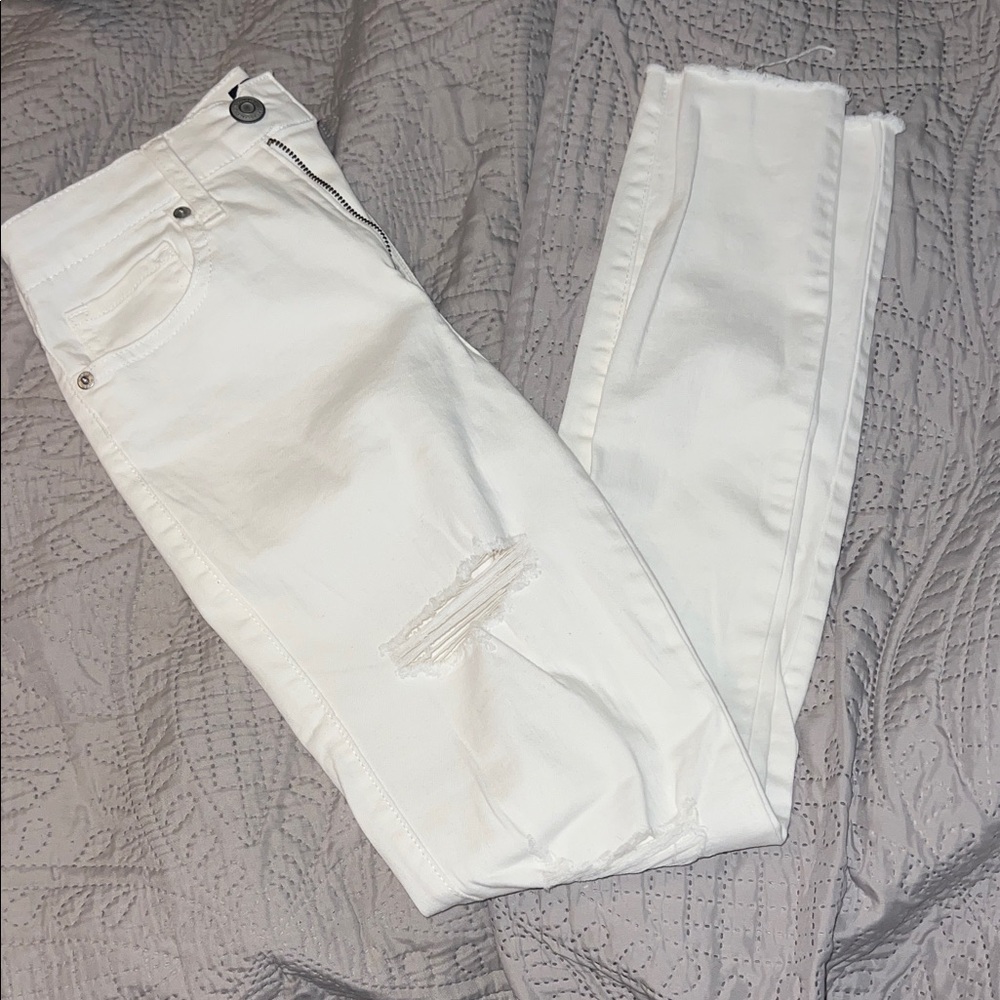 White Distressed Women skinny Jeans